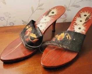 213 - Pair Dakao Wooden Oriental Shoes
