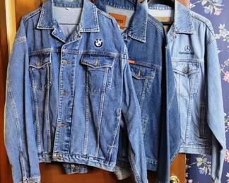 136 - 3 Denim Jackets Jeep - Size M BMW - Size L Abercrombie & Fitch - Size M

