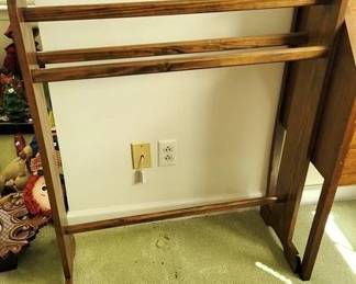 1232 - Quilt Rack 39 x 32 x 5.5
