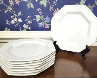 316 - 8 Johnson Bros Ironstone 10" Dinner Plates
