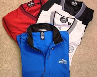 505 - Assorted Mens Long sleeve Pullovers E. Magrath, 1/4 Zip - Size M Ashworth, Water Resistant Cream V-neck - Sz L Ashworth, Water Resistant Black V-neck - ?Sz M Ashworth, Water Resistant Red V-neck - Sz M
