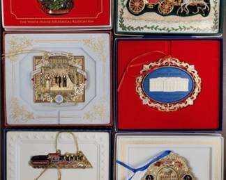 7502 - Group White House Ornaments
