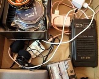 351 - Box Lot You are buying a used as-is electric/electronic item. We do not guarantee all components are present, and if it is not expressly stated, it is untested.
