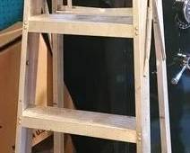 1516 - Aluminum 6 Foot Ladder
