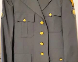 856 - U.S. Army Dress Greens 1st Cavalry size 40L - includes hat, pants, belt
