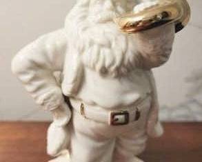220 - Lenox Santa Figurine 5"
