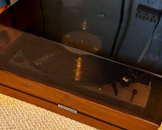 Vintage United Audio turntable