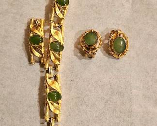 Karen Lynne 12k GF jade bracelet & clip on earrings