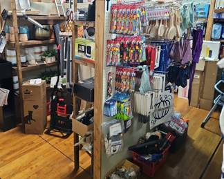 Cast Iron Cookware, Kitchen Appliances, Home Decor, English Saddle, And More