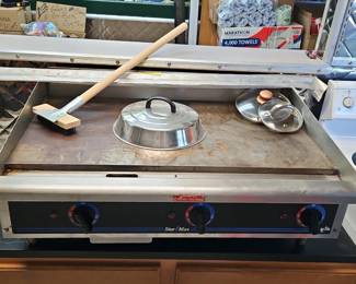 Star Max Electric 36" Counter Top Griddle, 220V, Single Phase, 16" x 36" x 27"