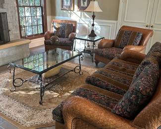 Henry Link wicker furniture
Wicker sofa and chairs