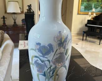 Lladro pansy vase