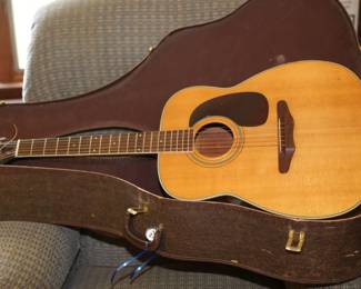 HARMONY 6 STRING ACOUSTIC - SOVREIGN - AND CASE.