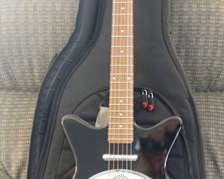 DANELECTRO - 6 STRING - RESONATOR - WITH CASE.