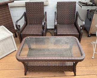 More matching patio outdoor wicker