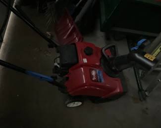 Toro Power Clear Single Phase Snow Blower 4 cycle