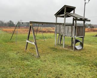 Play ground structure up for removal
