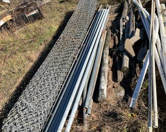 12 ft roll of chain link with poles