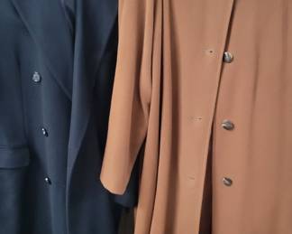 Womens Cashmere Long Winter Coats Size L  ( All Coats Are In Like New Condition And Priced To Sell ) 