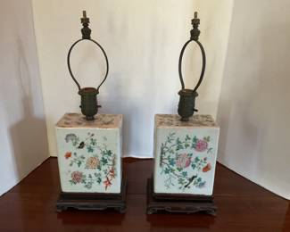 Vintage pair Chinese lamps.