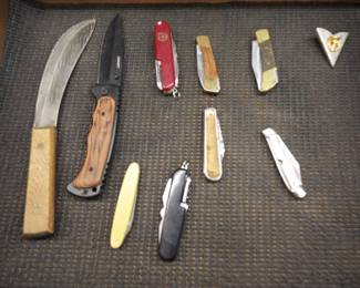 Pocket Knives     Knives