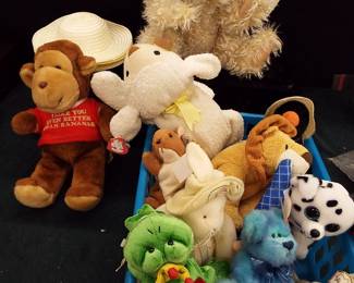 Ty Beanie Babies     Ganz Bear