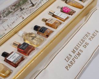 Another view of Les Meilleurs Parfums De Paris box set, vintage, 10 bottles, original packaging