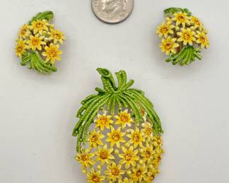 Beautiful vintage enameled Pastelli brooch with clip earrings, with tiny clear gold crystals