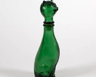 Another view of vintage Italian emerald green glass cat decanter