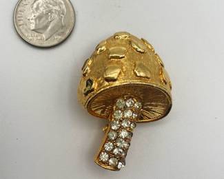 Very cute dimensional mushroom brooch, gold color over metal, with clear rhinestones