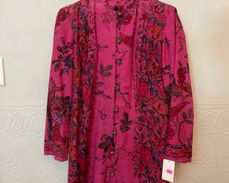 Women's long sleeve button front patterned top - deep pink with floral pattern, Mandarin style collar, bells for buttons