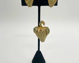 Vintage Pell gold tone dimensional strawberry light green rhinestone brooch with matching clip earrings