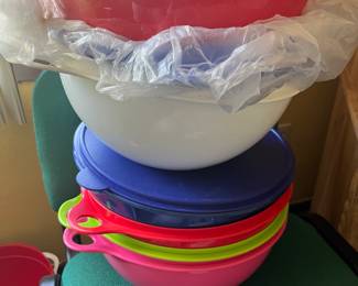 New Tupperware bowls