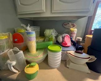 New Tupperware including hamburger set