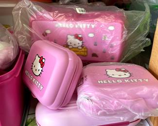 Hello Kitty Tupperware