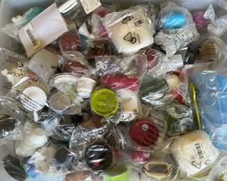 More new Tupperware novelty 