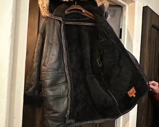 Overland Sheepskin Black