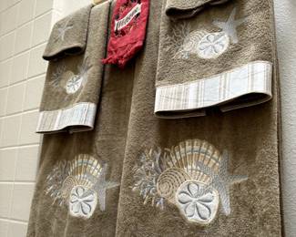 Towels, Sheets and Blankets