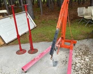 Motor Lift and Stands. We also have another one, heavy duty.