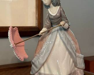 LLADRO "Jolie Girl" Figurine #5210