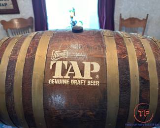Vintage Genuine STORZ Draft Beer Tap Wooden Barrel Keg with Stand and Tapper