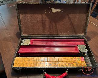 Vintage Bakelite MAH JONGG Set