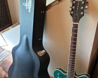 2015 GRETSCH Electromatic 3-Pickup Semi-Hollow Body with Double Cutaway (Model G5622T)