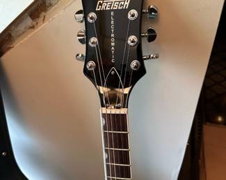 2015 GRETSCH Electromatic 3-Pickup Semi-Hollow Body with Double Cutaway (Model G5622T)