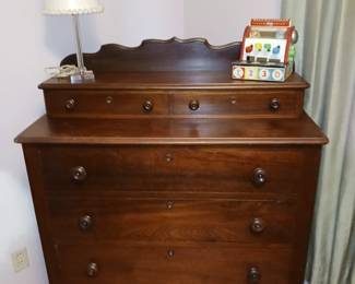 1800's Dovetailed Dresser! 