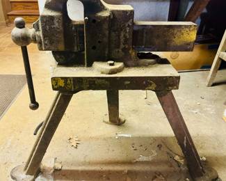 Vintage 6" Vise