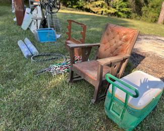 Wall gun hanger
Cooler
Rocker
Candy cane lights
Weed control fabric
Heavy duty mechanic chain
Tomato cages