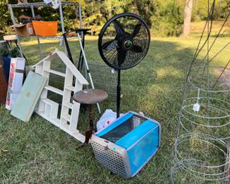 Pet crate
Dollhouse wall shelf
Christmas tree
Fan
Plant stand
Tomato cages
