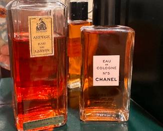 Got the keys today! Here is our initial walkthrough! Lovely vintage perfumes! 