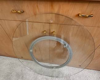 This is an awesome 32 inch glass lazysusan!